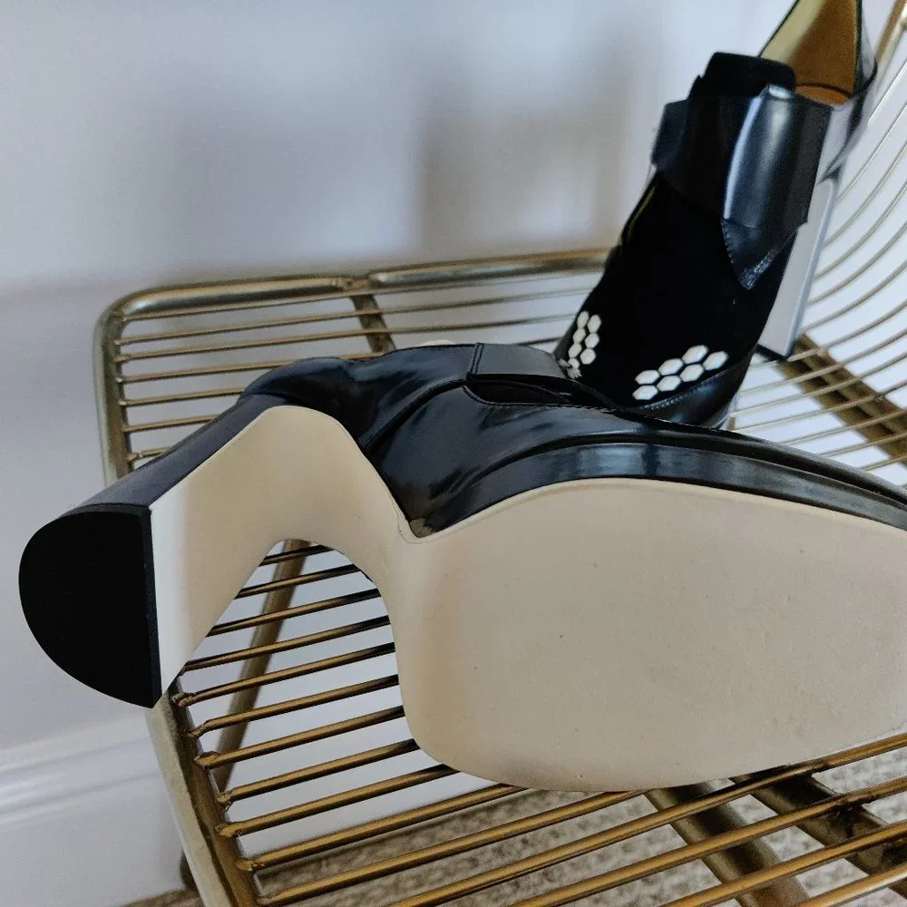 NIB $425 Pollini Italy booties. IT 38 US 7 amd IT 40 US 9‎